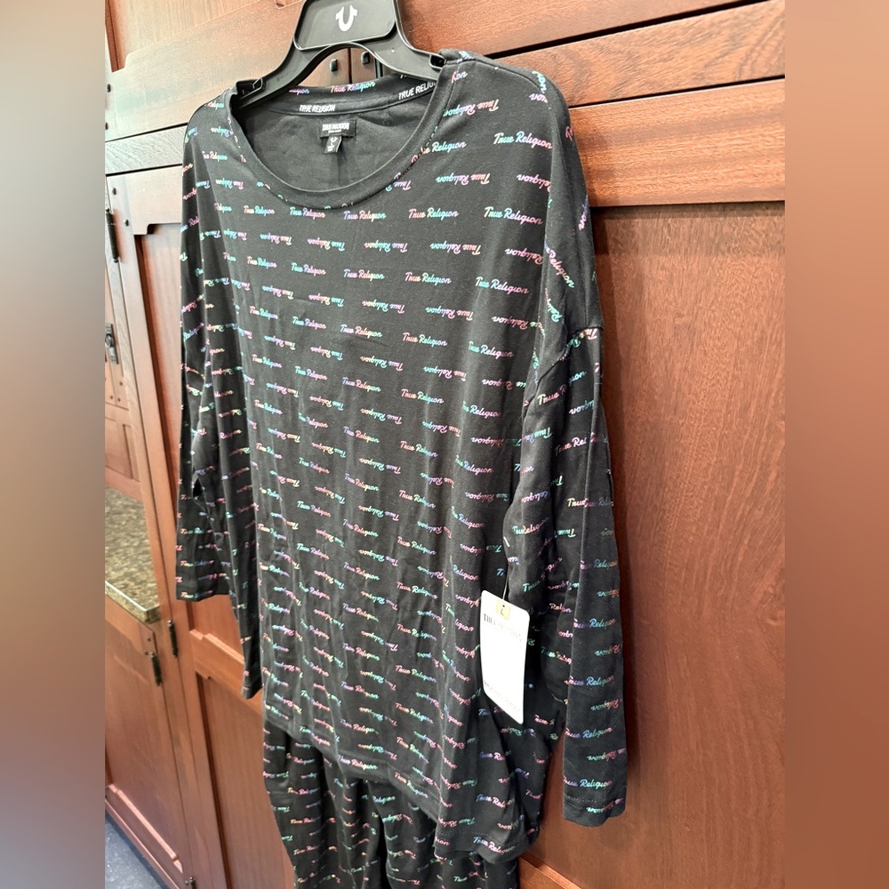 True Religion NWT Black Long Sleeve Brushed Jersey Pajama Jogger Set (0691) - Picture 2 of 13